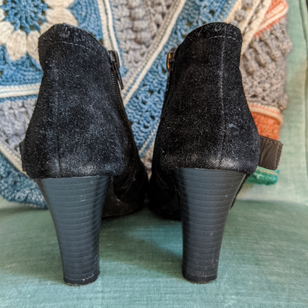 Aerosoles Mentor Heeled Zip Bootie View 3